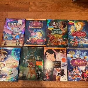 Lot of 8 Classic Disney VHS/DVD Movies - Colorful Covers